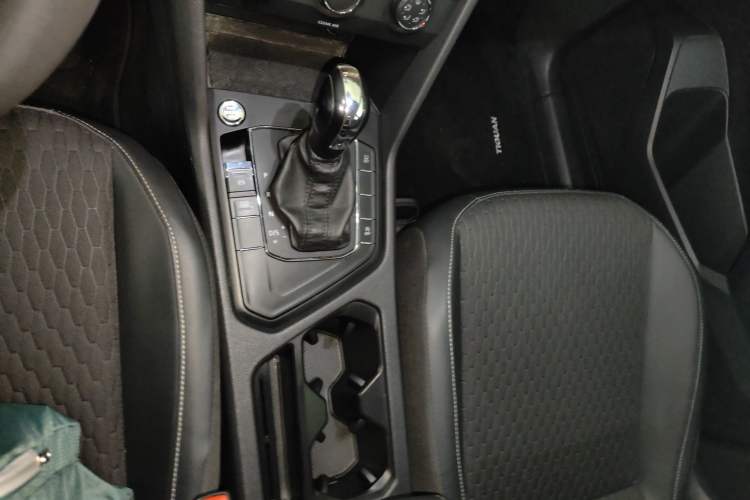 Used Volkswagen Tiguan L 2019 330TSI Automatic Two-Wheel Drive Luxury Edition China VI Standard