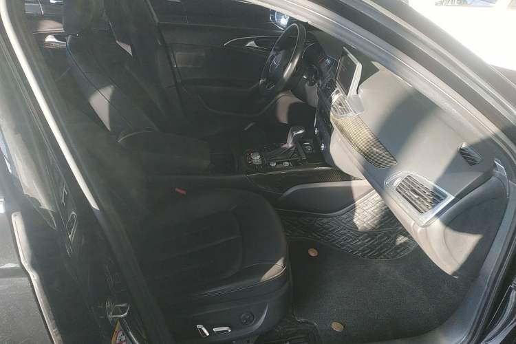 Used Audi A6L 2018 30th Anniversary Edition 45 TFSI quattro Sport model
