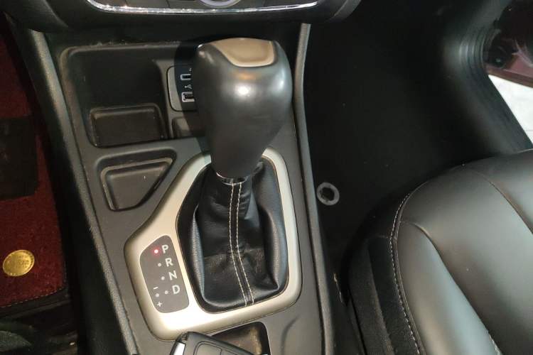 Used Jeep Cherokee 2016 2.0L Superior Edition