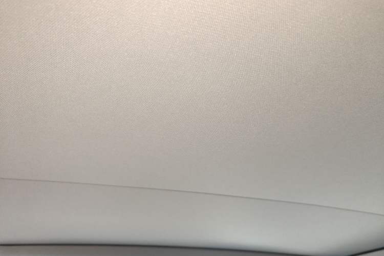 Used Land Rover Discovery Sport 2018 240 PS PURE Edition Headliner