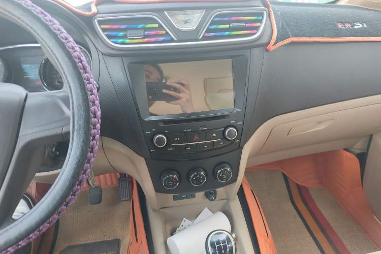 Used Wuling Hongguang 2015 1.5L S1 Standard China V-Emission Standards
