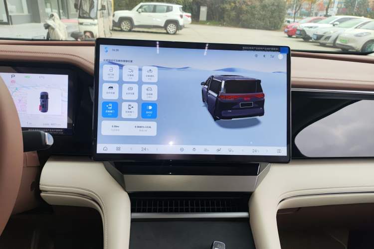 Used BYD Xia 2025 DM-i 1.5T 100km Leading Model
