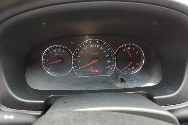 Used Changan Alsvin V3 2012 1.3L Manual Comfort Version China IV Standard
