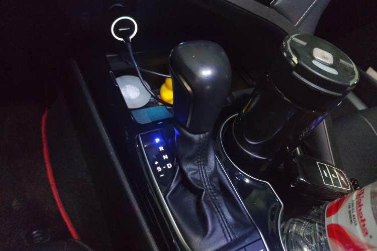 Used Toyota Camry 2019 Dual-Engine 2.5HS FENGSHANG Edition China VI Standard