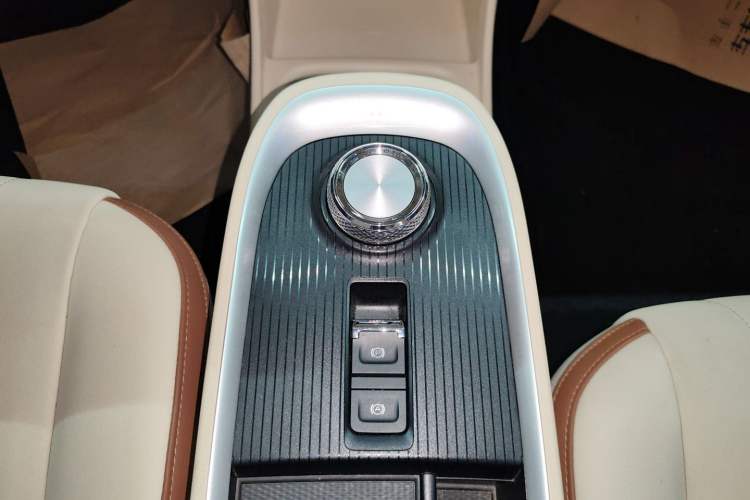 Used ORA Good Cat 2021 400km Standard Range Athena Edition Lithium-Ion Battery