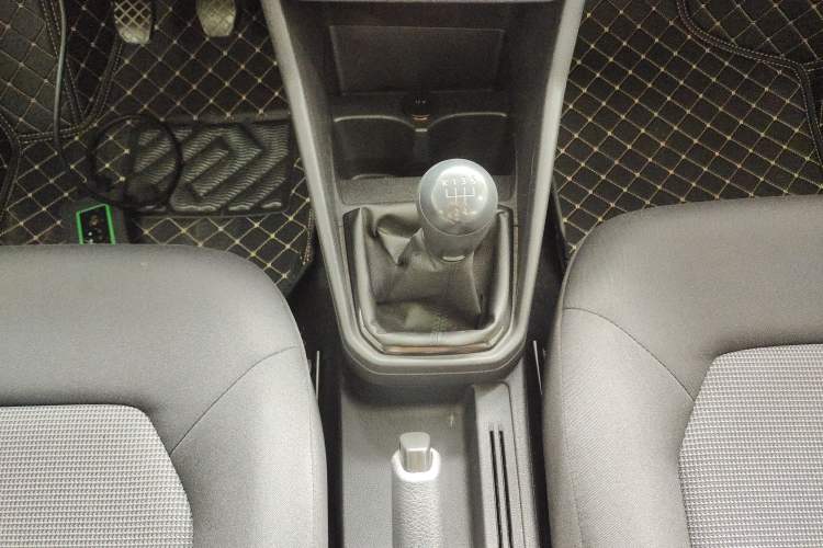 Used Volkswagen Jetta 2017 1.4L Manual Fashion Edition
