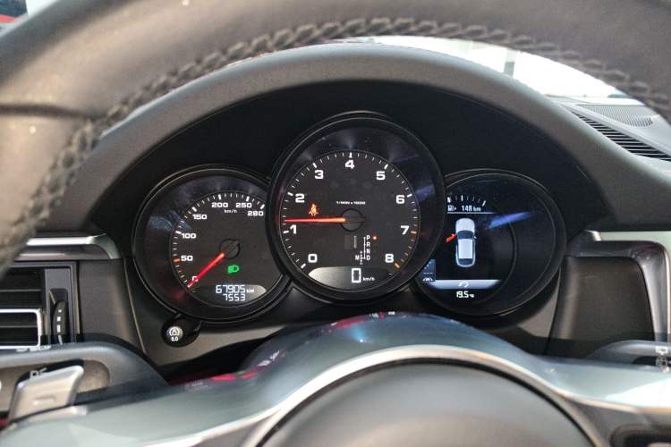 Used Porsche Macan 2021 Macan 2.0T
