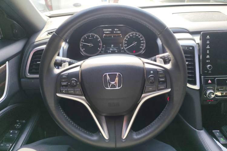 Used Honda UR-V 2017 240TURBO Two-Wheel Drive Luxury Edition China V