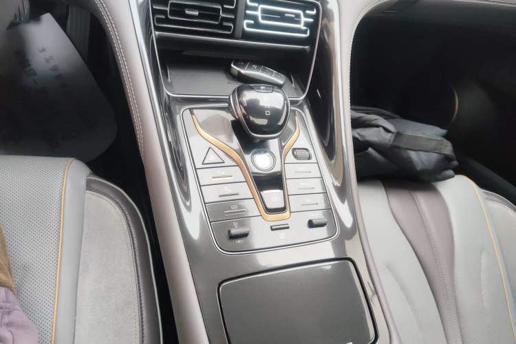 Used BYD Frigate 07 2024 HONOR Edition DM-i 100KM Luxury Model
