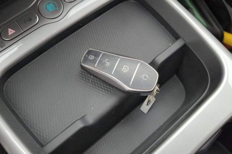 Used BYD Dolphin 2025 Smart Drive Version 420 km Freedom Edition