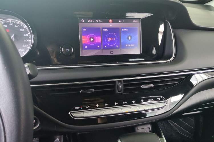 Used GAC Trumpchi M6 2021 270T DCT Luxury Edition (7 Seats) Audio And AC Panel