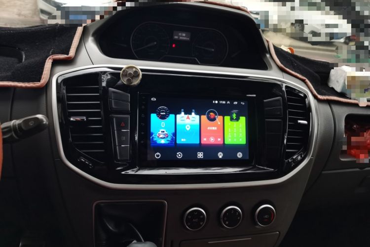 Used SAIC MAXUS Xintu V80 2018 2.5T 6-speed manual Aoyuntong short-wheelbase ultra-low roof 5- or 6-seat model