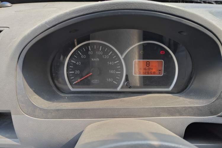 Used BAIC Weiwang 306 2011 1.3L Comfort version 7 seats
