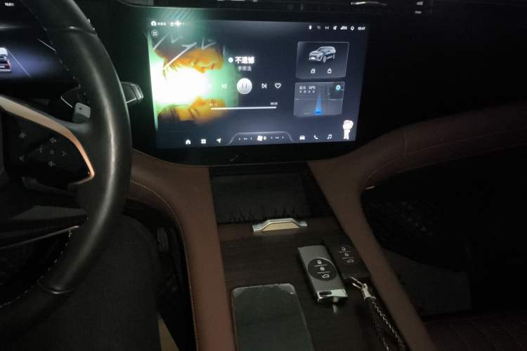 Used EXEED Lanyue 2023 400T Four-Wheel Drive Star Prestige Edition 6 Seats
