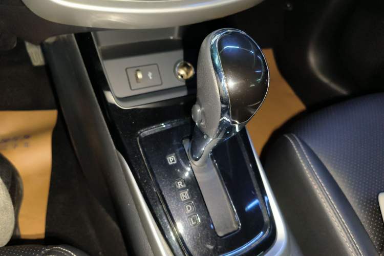 Used Nissan Tiida 2021 1.6L CVT Smart Drive Edition Gear Lever