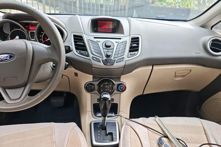 Used Ford Fiesta 2011 Sedan 1.5L Automatic Fashion Edition
