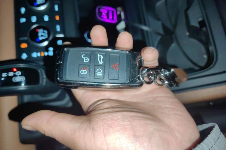 Used Land Rover Defender 2023 110 3.0T P400 X-DYNAMIC HSE Vehicle Key