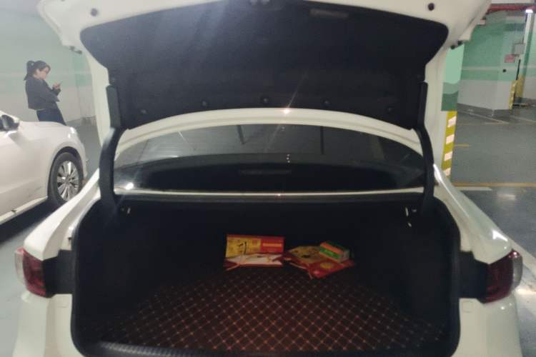 Used Lexus IS 2013 250 F SPORT Trunk