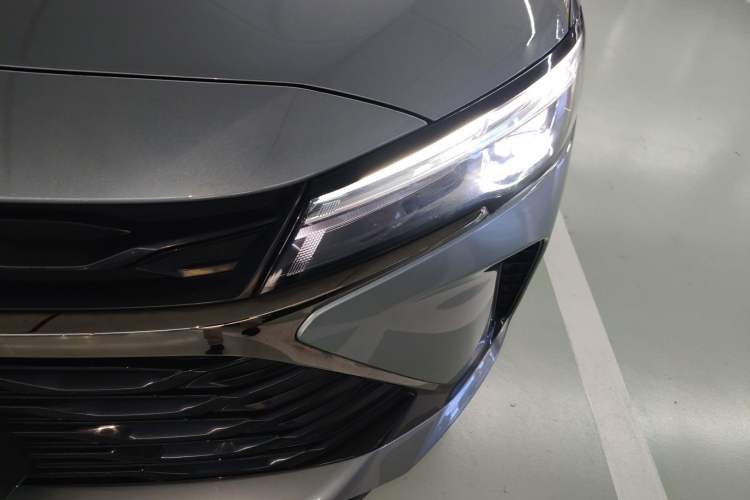 Used Chevrolet Monza 2024 1.5L Dual-Clutch Enjoyment Edition Left Front Headlight