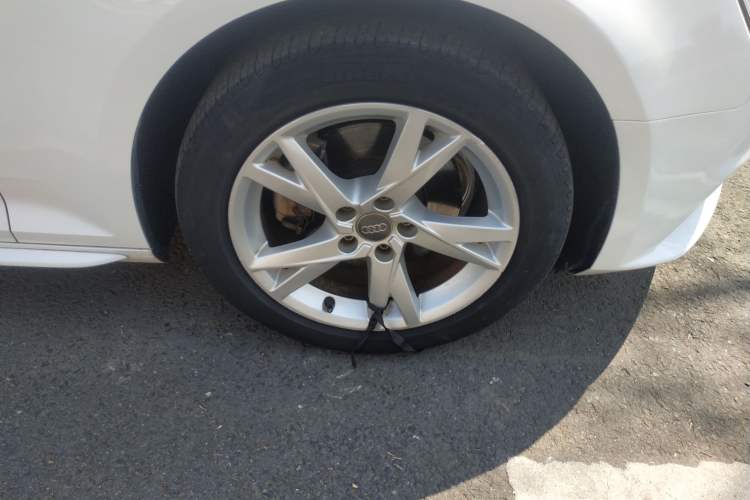 Used Audi A4L 2017 40 TFSI Ambition Edition