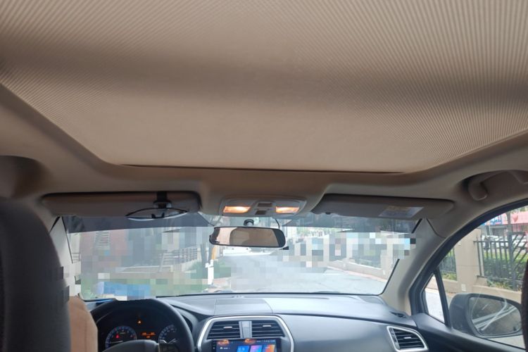 Used Suzuki S-Cross 2014 1.6L CVT Two-Wheel Drive Elite Version Headliner