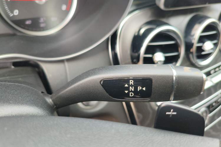 Used Mercedes-Benz C-Class 2015 Restyled C 180 L Sport Edition Gear Lever