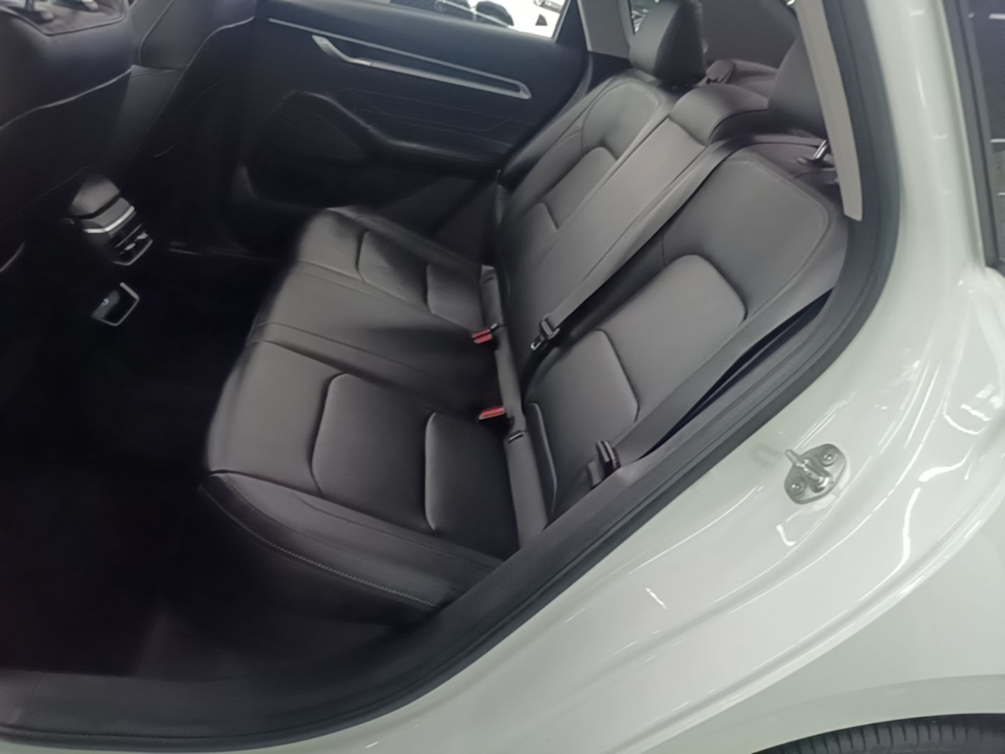 Geely Auto Emgrand 2025 4th Generation 1.5L CVT Luxury Version — снимка 20