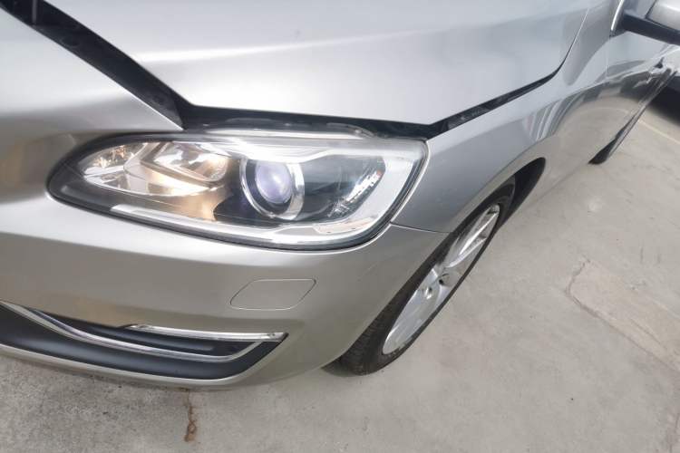 Used Volvo V60 2015 T5 Zhiyi Edition Left Front Headlight