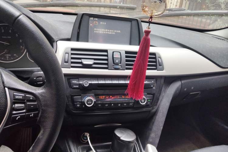 Used BMW 3 Series 2013 320i Sport Touring Edition
