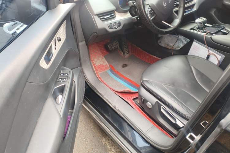 Used Hongqi E-QM5 2023 620km PLUS
