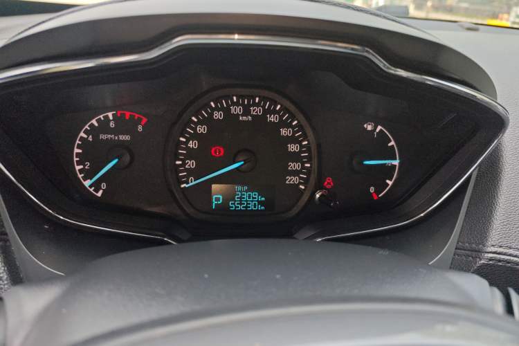 Used Ford Escort 2015 1.5L Automatic Fashion Model Instrument Cluster