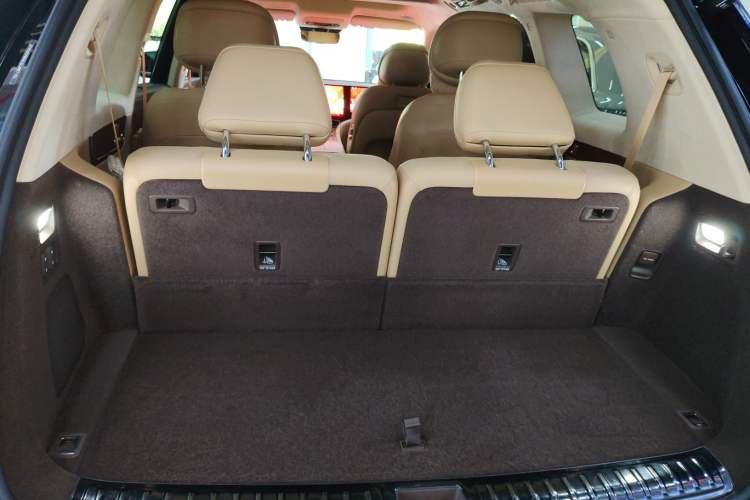 Used Hima AITO M9 2024 Range-Extended Ultra Version 42 kWh 6-Seater Model Trunk