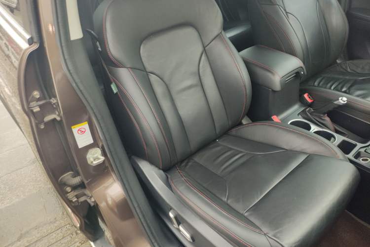 Used Haval H6 2015 Sport Edition 1.5T Automatic Two-Wheel Drive Luxury Model