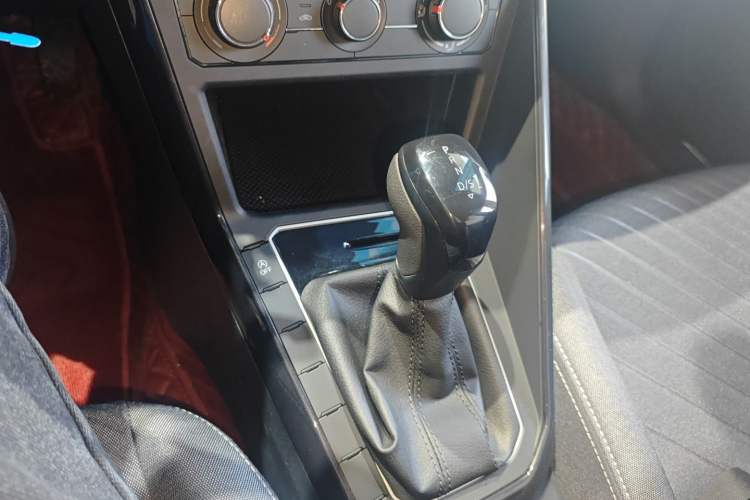 Used Volkswagen Lavida 2025 New Sharp 1.5L Outstanding New Edition Gear Lever