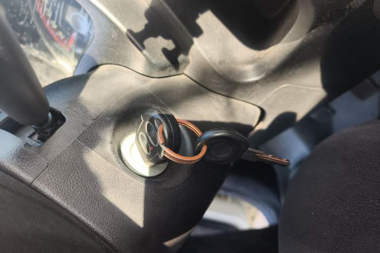 Used Chery QQ 2013 1.0L Manual Active Version
