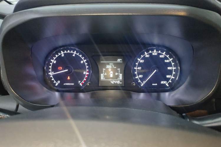 Used CHANGAN OSHAN X70A 2019 1.5L Manual Basic Version China VI Standard