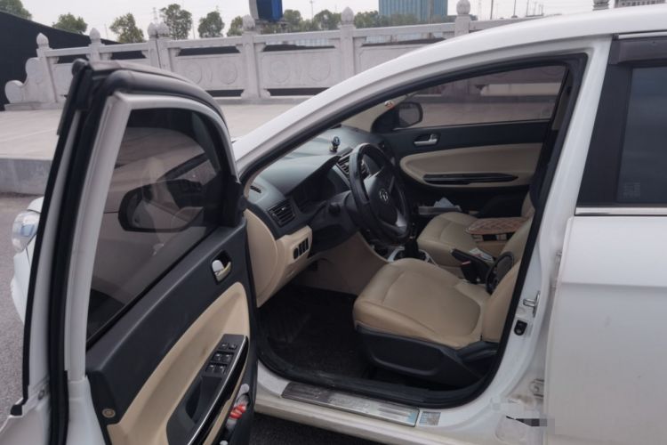 Used JAC Group J6 A30 2013 1.5L Manual Luxury Model China IV Standard