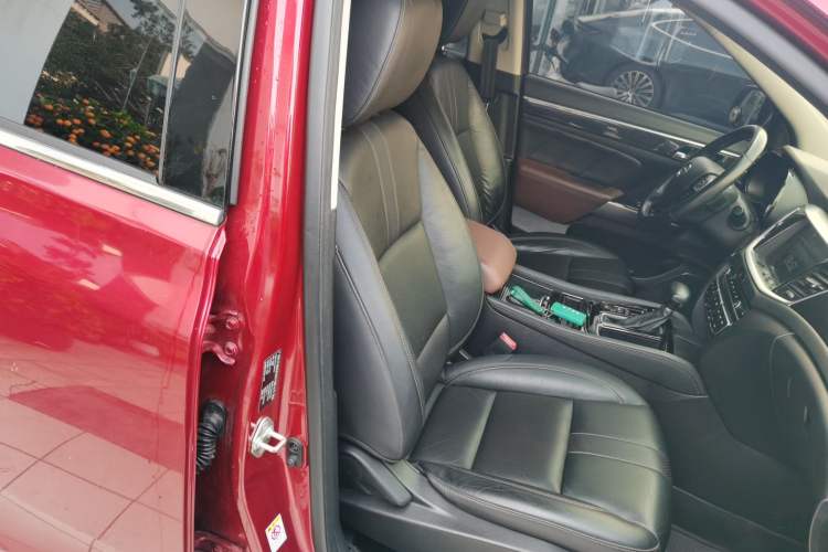 Used GAC Trumpchi GS7 2017 280T Two-Wheel Drive Luxury Model Right Front Seat