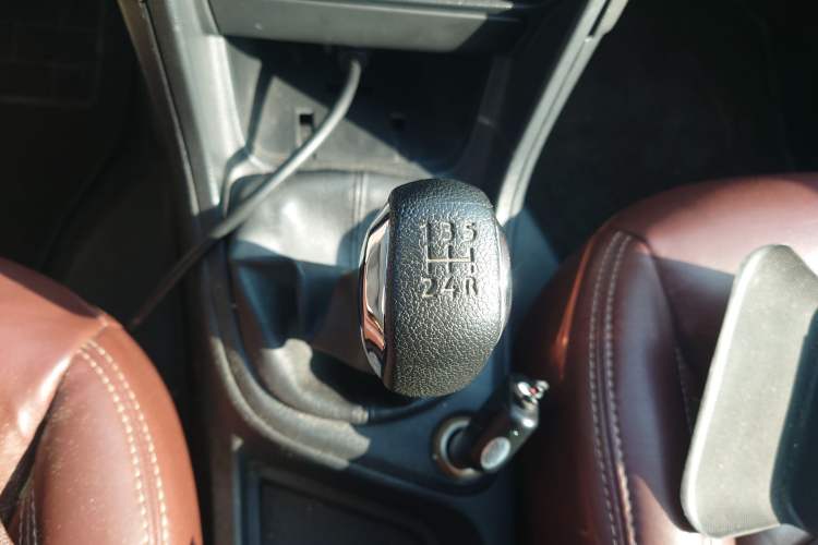 Used Peugeot 308 2014 Enjoy Edition Classic 1.6L Manual YouShang Model