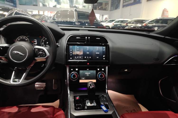 Used Jaguar XEL 2023 2.0T 250 PS R-DYNAMIC S Advanced Sport Edition