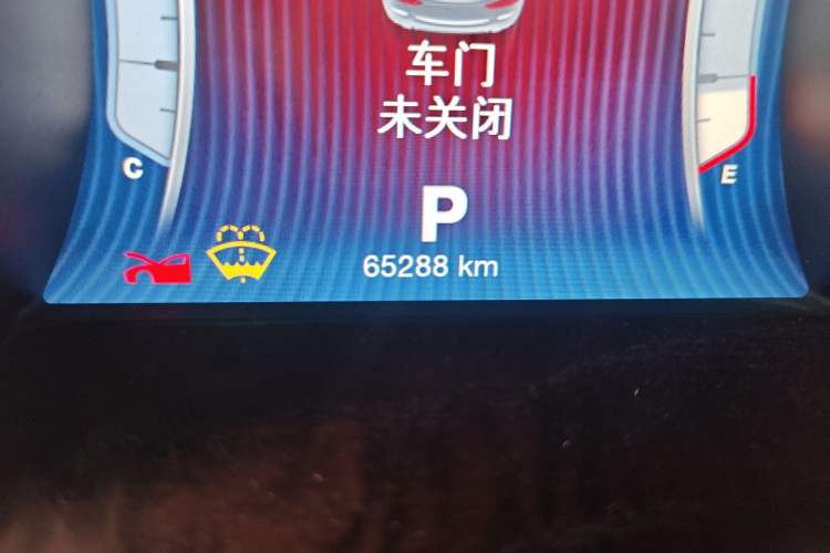 Used Maserati President 2013 3.8T Standard Model Odometer Close Up