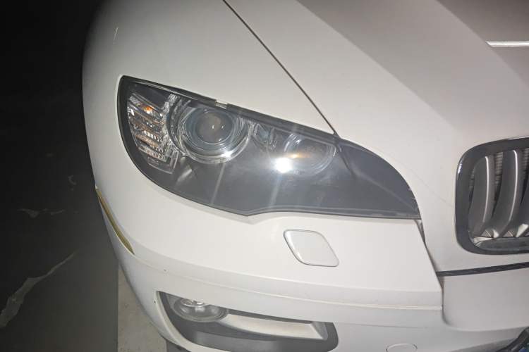 Used BMW X6 2014 xDrive35i Sport model Right Front Headlight