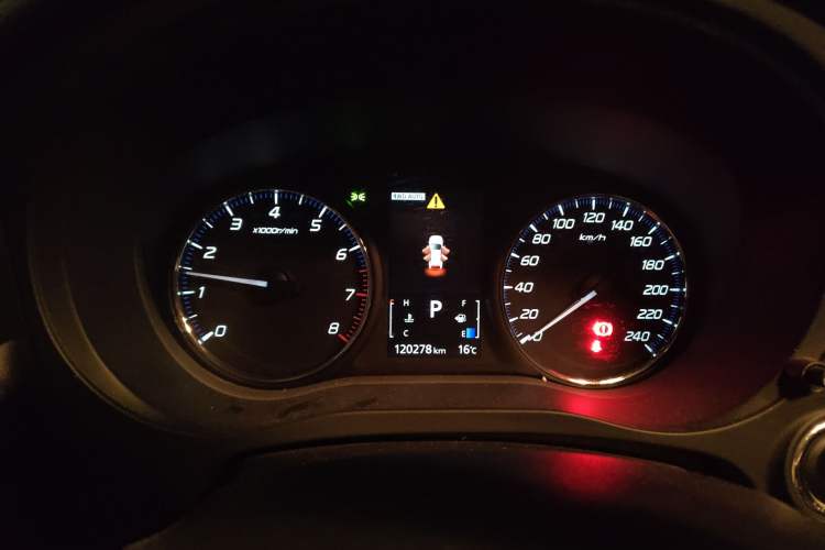 Used Mitsubishi Outlander 2018 2.4L 4x4 Elite Edition 5 Seats