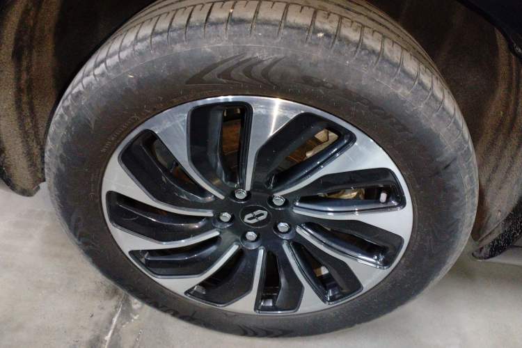 Used Hima AITO M7 2024 1.5T Rear-Drive Plus Version 5 Seats
