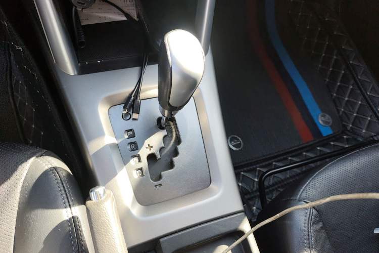 Used Subaru Forester 2010 2.5XS Automatic Luxury Edition Gear Lever