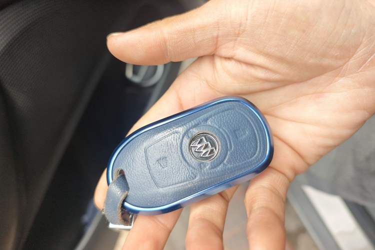 Used Buick GL6 2019 18T 6-Seater Connected Luxury Version China VI Standard Vehicle Key