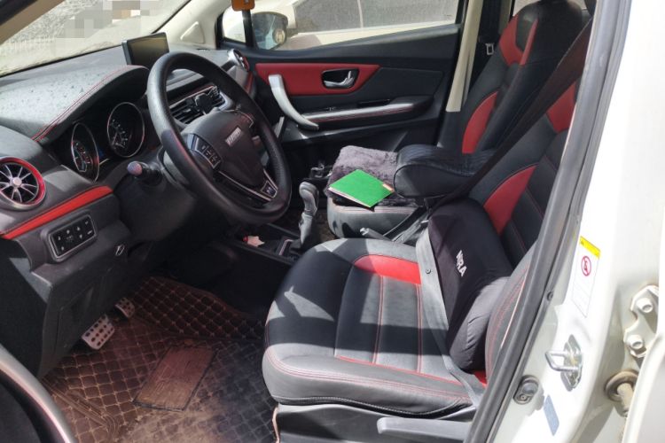 Used Haval H1 2016 Blue Label 1.5L AMT Luxury Model
