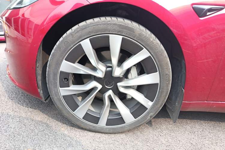 Used Tesla Model 3 2023 Long-Range All-Wheel-Drive Version