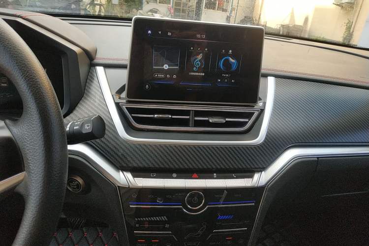 Used Venucia T60 2020 1.6L Manual Smart Vision Version China VI Standard
