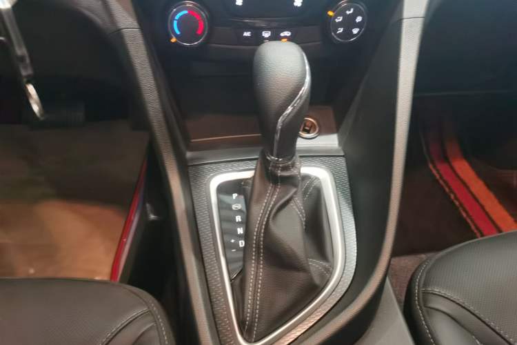 Used Buick GT 2021 Revised Version Flagship 1.5L Automatic Elite Edition Gear Lever